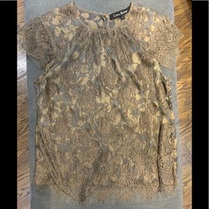 Lida Biday✨NEW✨beautiful silk/lace top